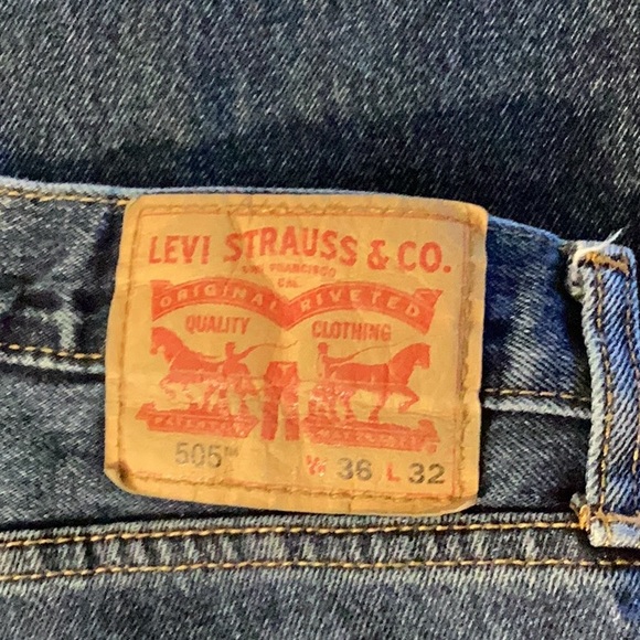 Men’s Levi’s 505 36x32 dark blue like new - Picture 3 of 3